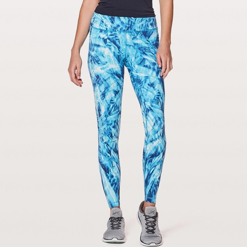 Lululemon Nulux Wonder Under Size 8
